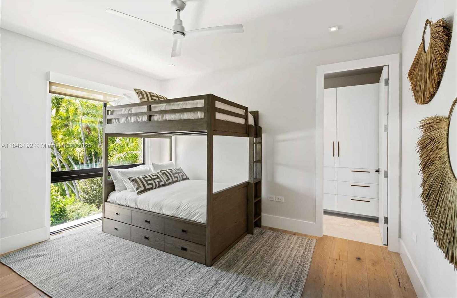 Small Image of 5288 ALTON RD, Miami Beach Number 18