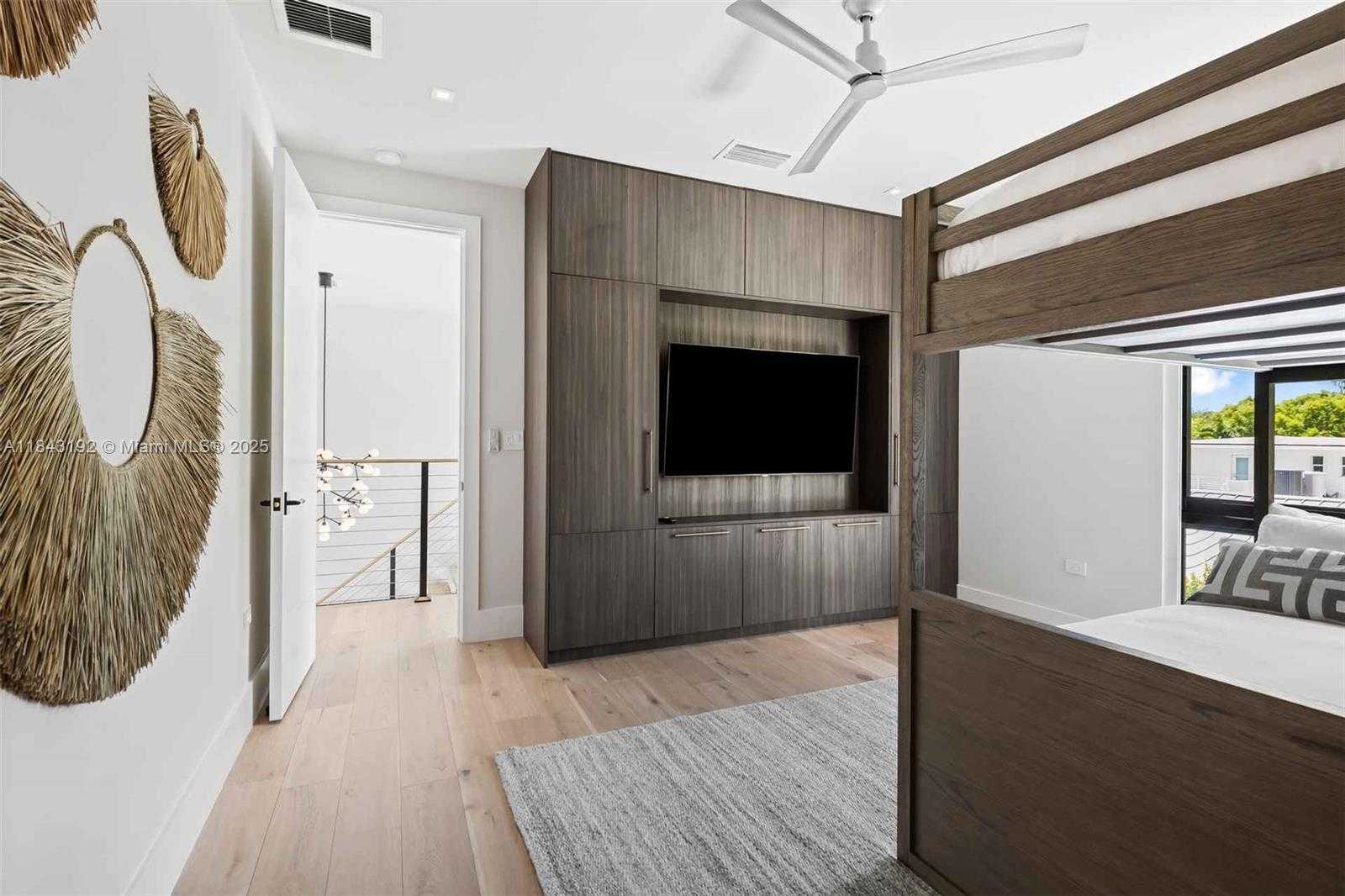 Small Image of 5288 ALTON RD, Miami Beach Number 19