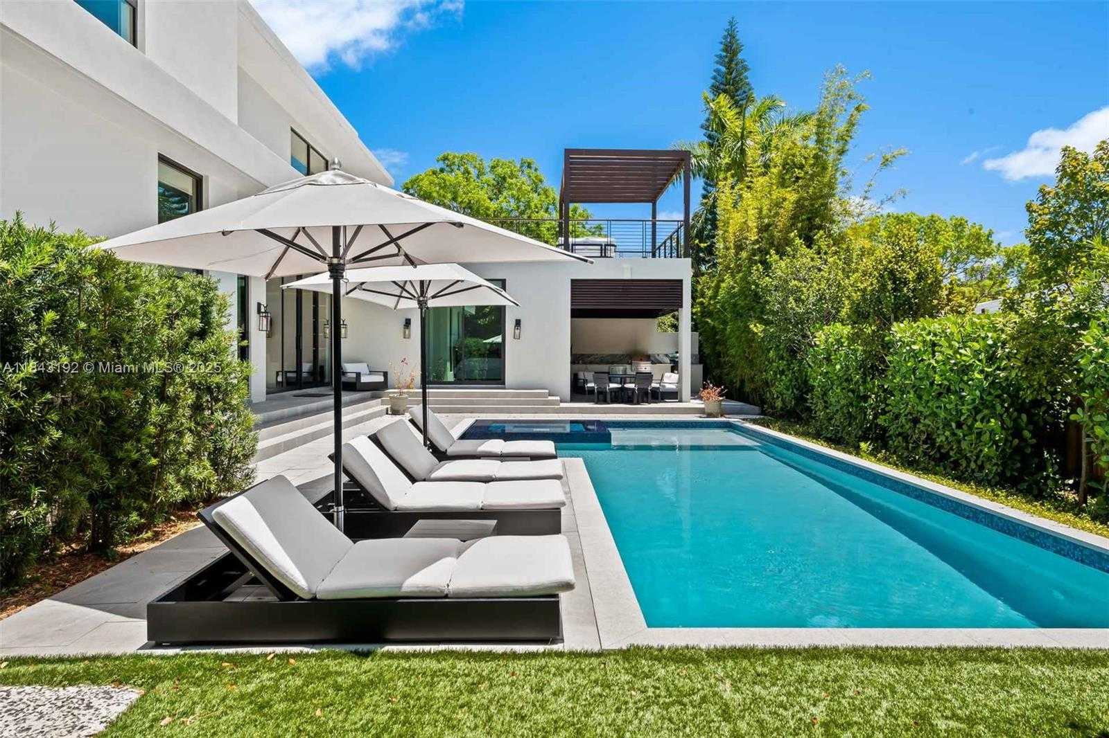Small Image of 5288 ALTON RD, Miami Beach Number 28