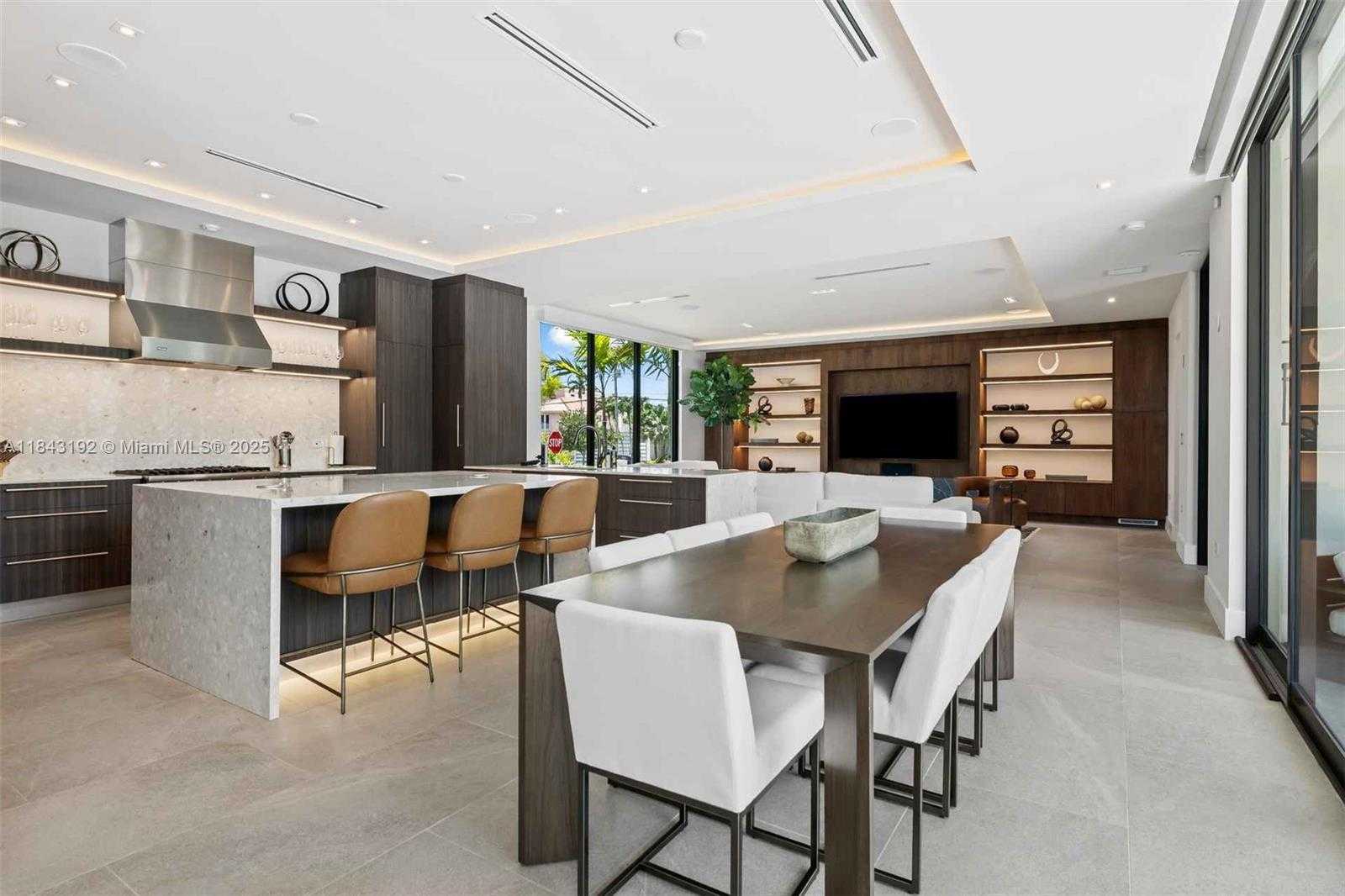Small Image of 5288 ALTON RD, Miami Beach Number 9