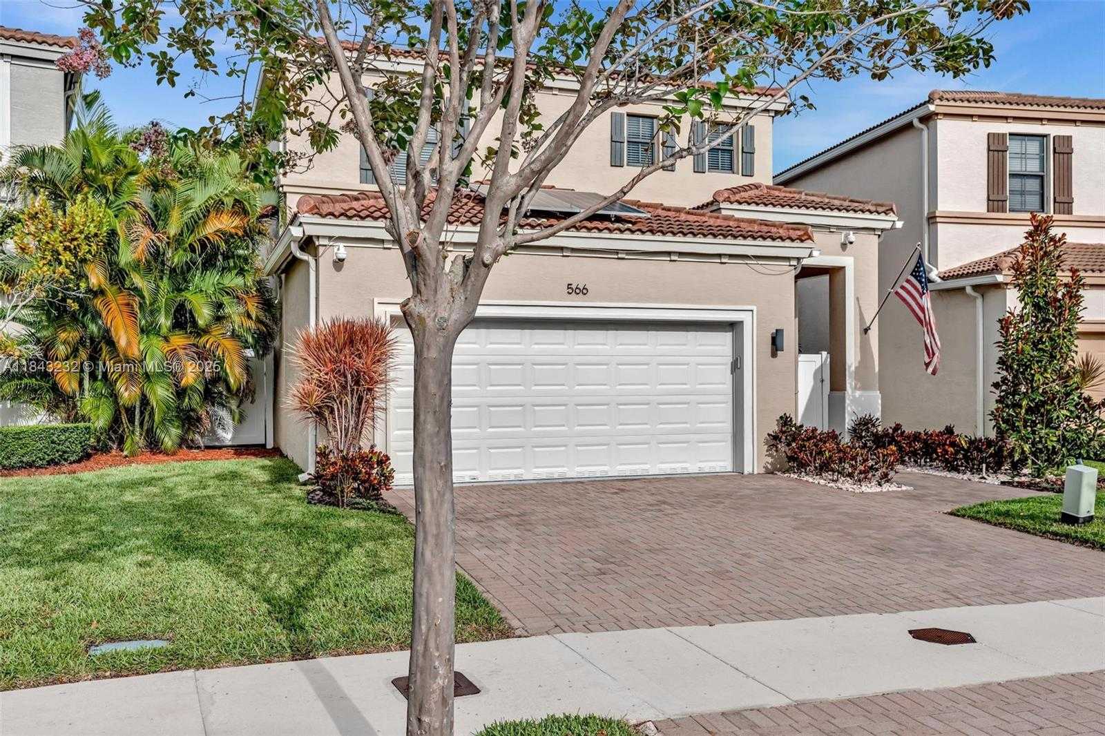 Small Image of 566 NORTH EAST 191ST TER, Miami Number 10