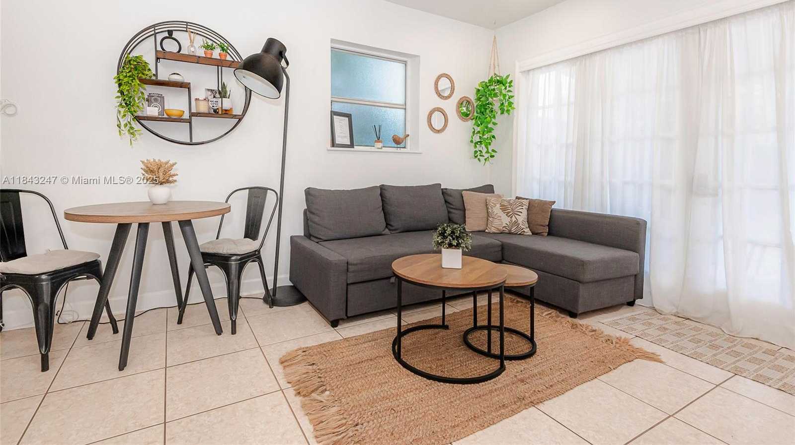 Small Image of 2506 HARDING ST, Hollywood Number 12