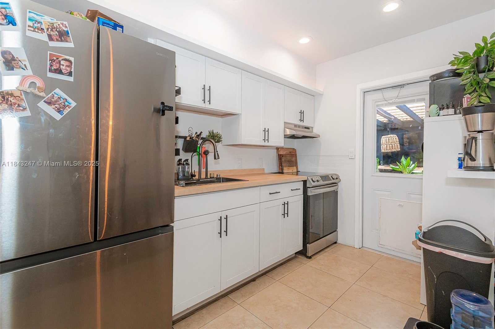 Small Image of 2506 HARDING ST, Hollywood Number 31