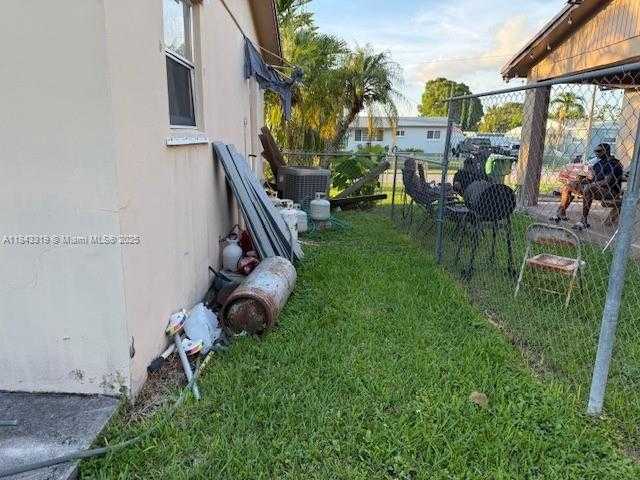 Small Image of 14374 SOUTH WEST 297TH TER, Homestead Number 18