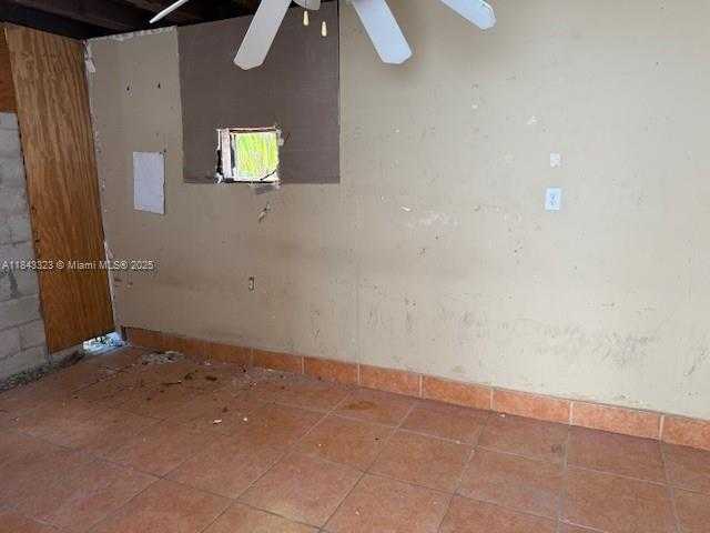 Small Image of 125 NORTH WEST 122ND ST, North Miami Number 11