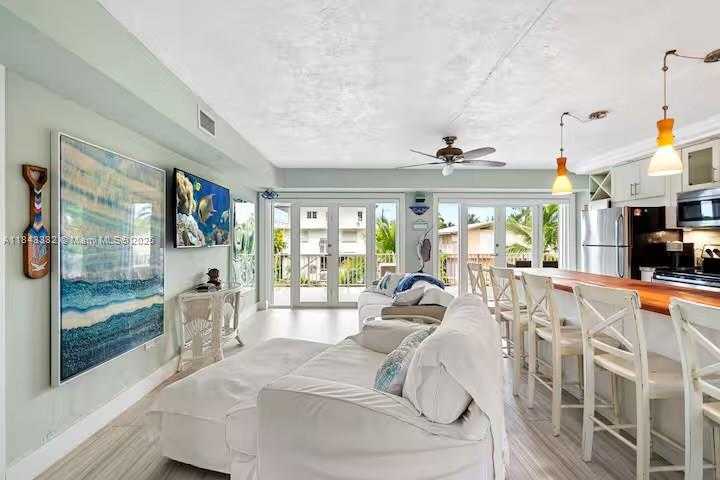 Small Image of 201 WILDWOOD CIR, Key Largo Number 13