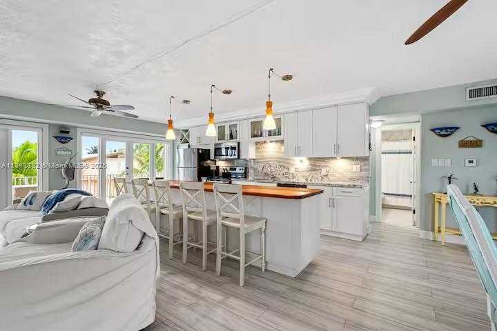 Small Image of 201 WILDWOOD CIR, Key Largo Number 18