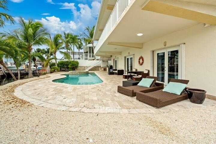 Small Image of 201 WILDWOOD CIR, Key Largo Number 3