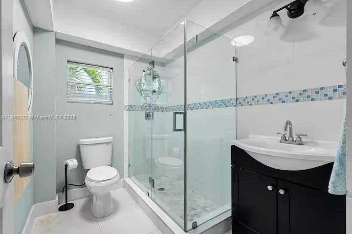 Small Image of 201 WILDWOOD CIR, Key Largo Number 30