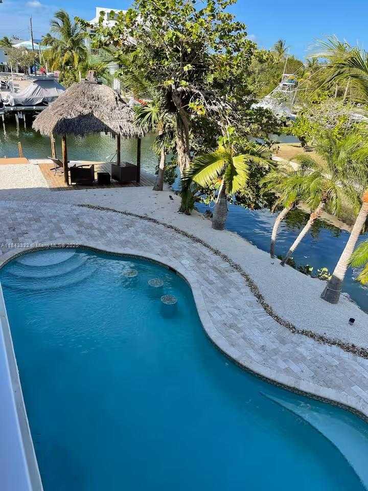 Small Image of 201 WILDWOOD CIR, Key Largo Number 6