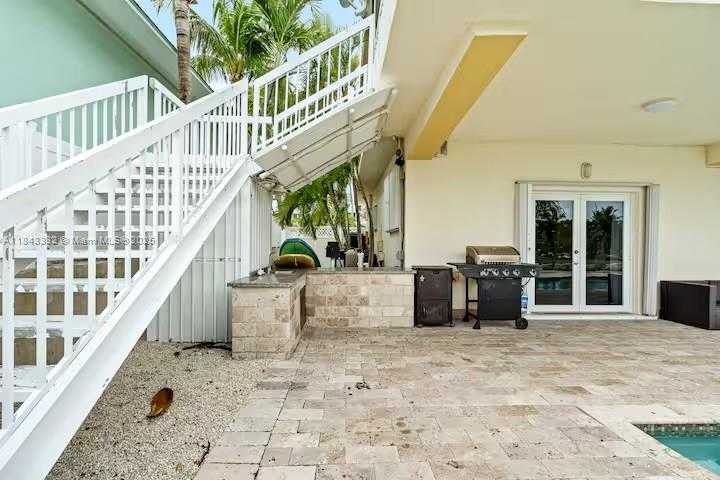Small Image of 201 WILDWOOD CIR, Key Largo Number 7