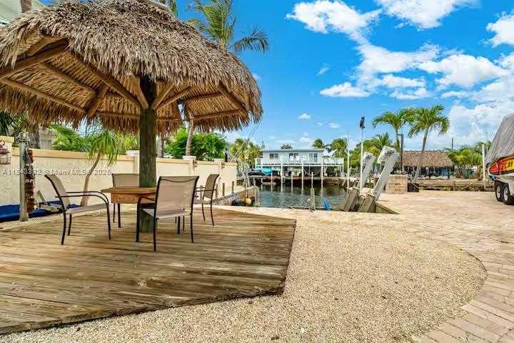 Small Image of 201 WILDWOOD CIR, Key Largo Number 9