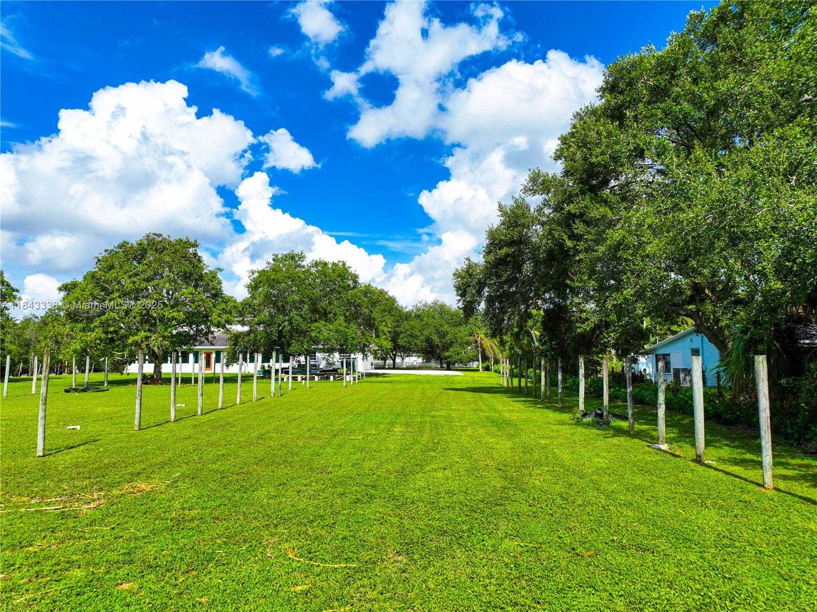 Small Image of 24545 SOUTH WEST 192ND AVE, Homestead Number 87