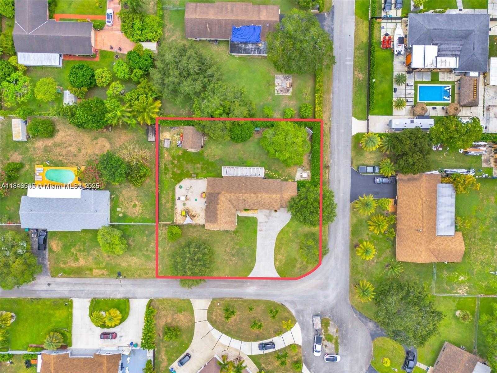 Small Image of 19520 SOUTH WEST 307TH ST, Homestead Number 3