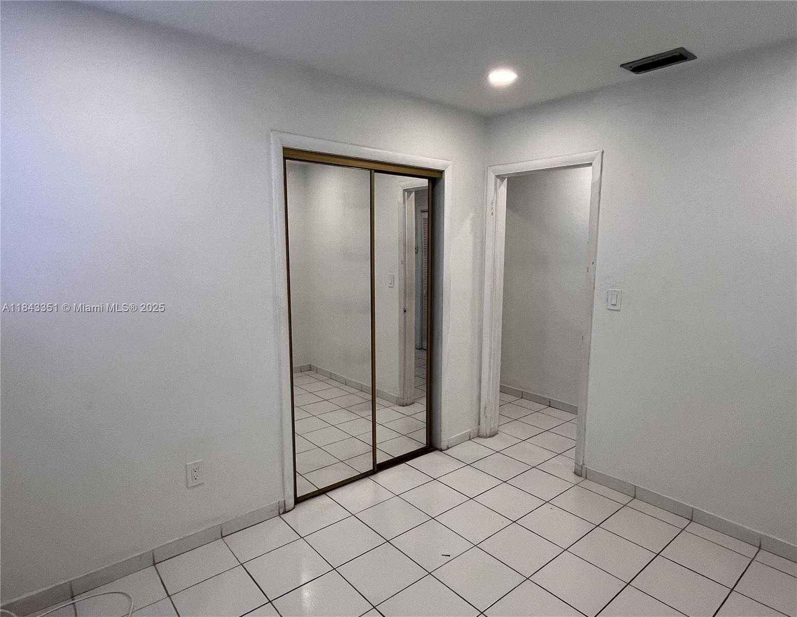 Small Image of 17320 NORTH WEST 47TH AVE, Miami Gardens Number 5