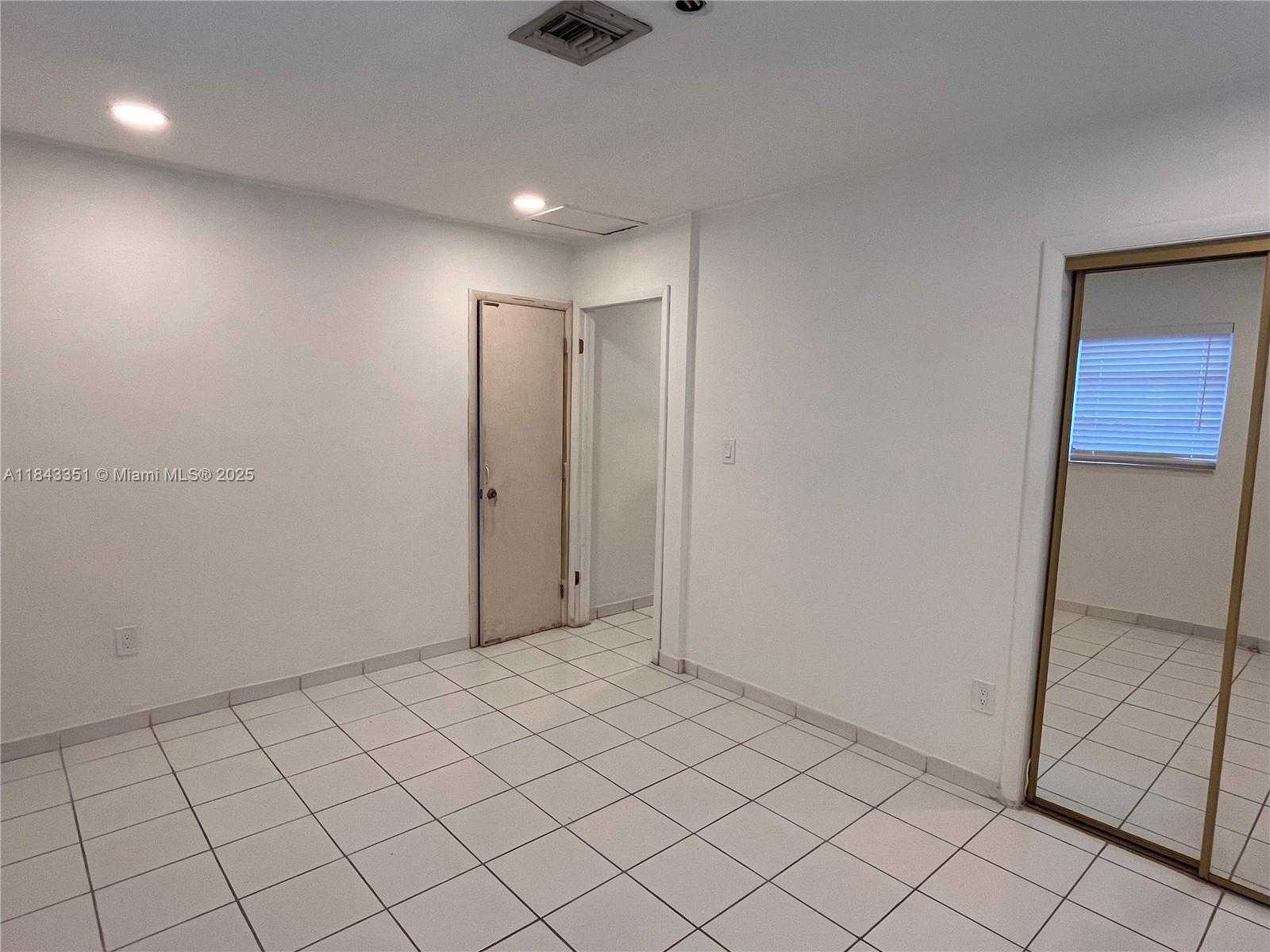 Small Image of 17320 NORTH WEST 47TH AVE, Miami Gardens Number 6