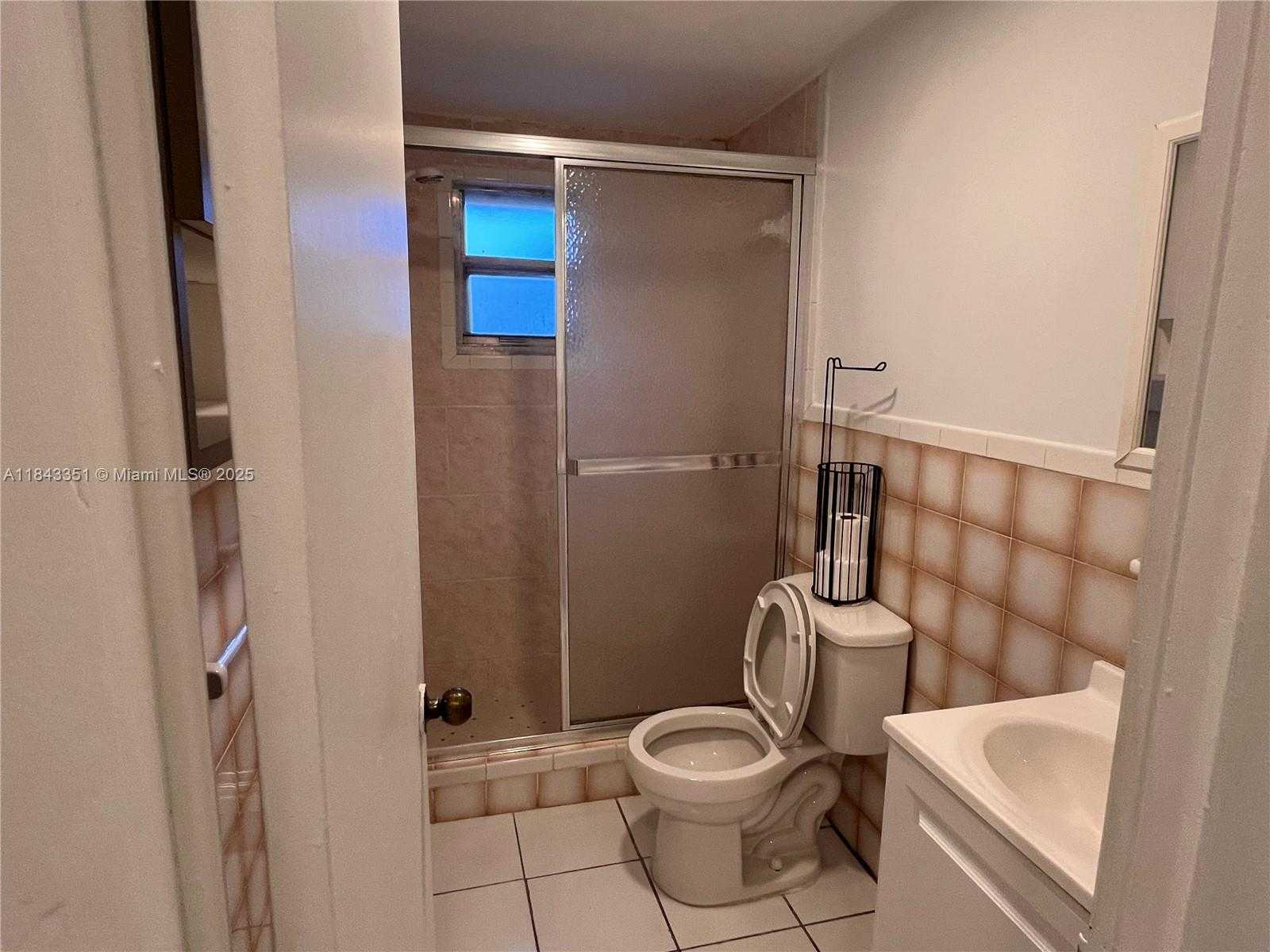 Small Image of 17320 NORTH WEST 47TH AVE, Miami Gardens Number 8