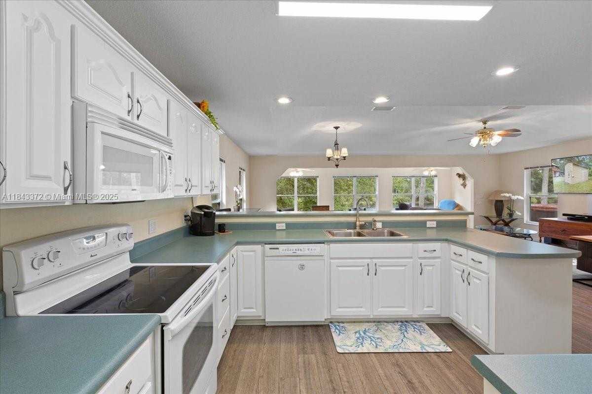 Small Image of 2159 82 TERRACE, Other City - In The State Of Florida Number 33