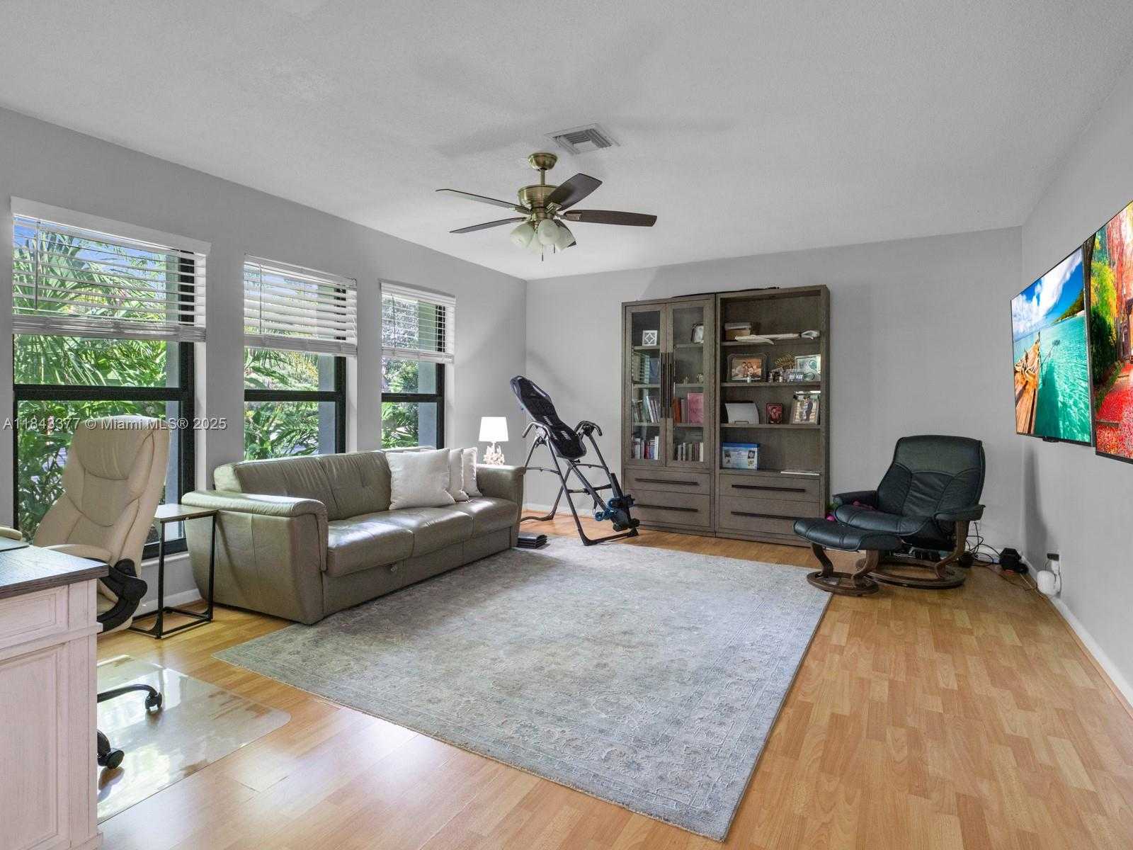 Small Image of 1030 SOUTH WEST 91ST AVE, Plantation Number 15