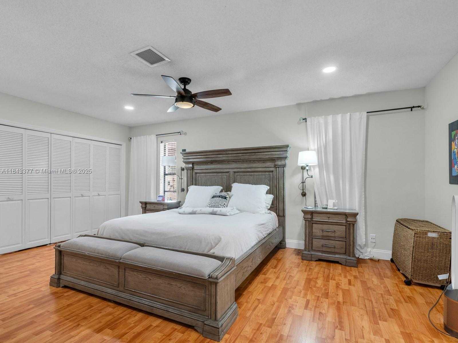 Small Image of 1030 SOUTH WEST 91ST AVE, Plantation Number 17