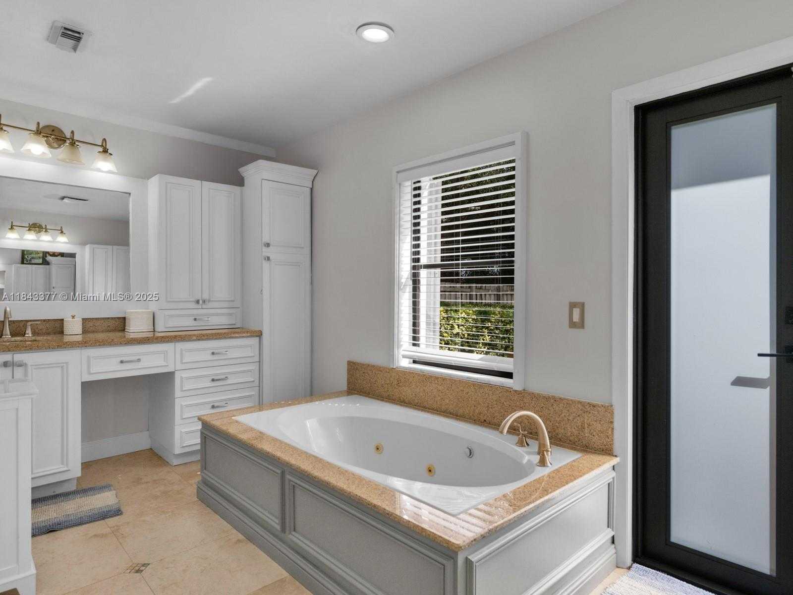 Small Image of 1030 SOUTH WEST 91ST AVE, Plantation Number 19