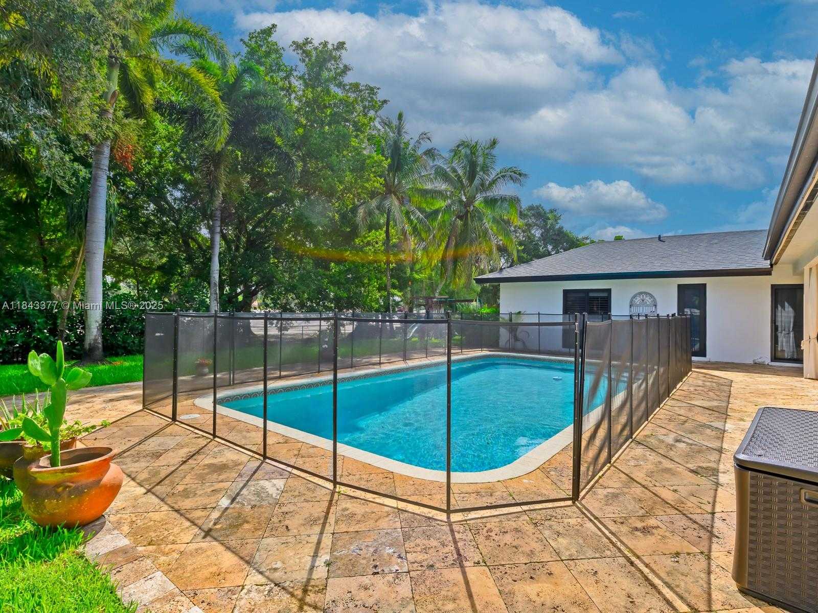 Small Image of 1030 SOUTH WEST 91ST AVE, Plantation Number 32