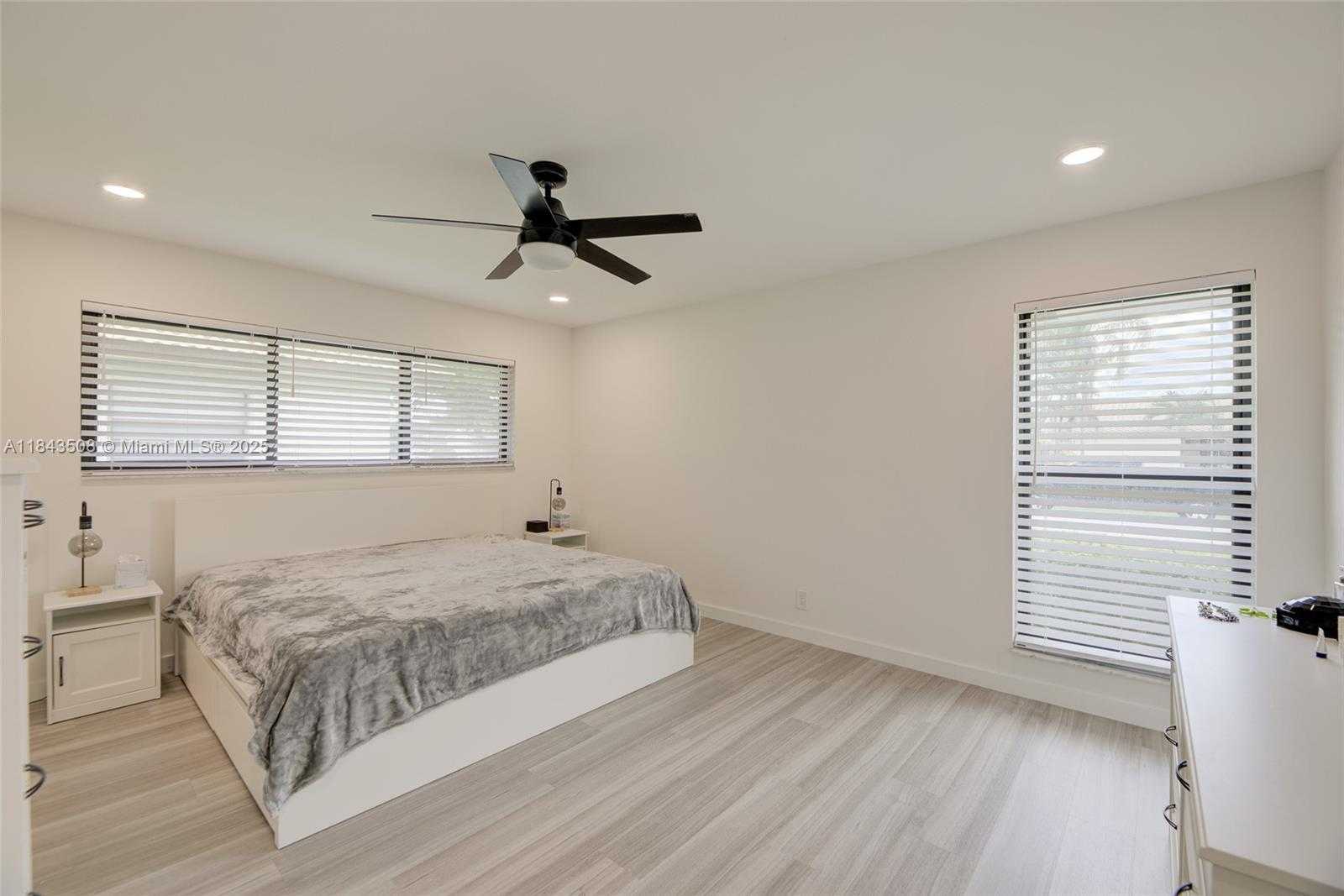 Small Image of 21553 CHIPMUNK LN, Boca Raton Number 19