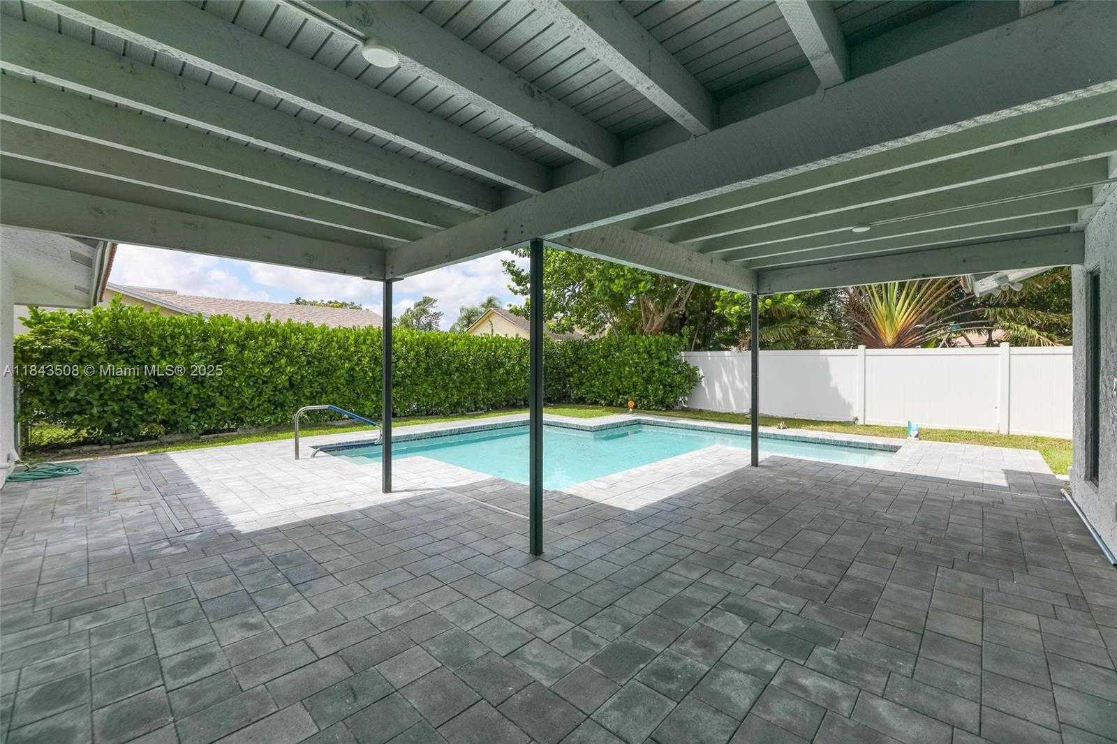 Small Image of 21553 CHIPMUNK LN, Boca Raton Number 30