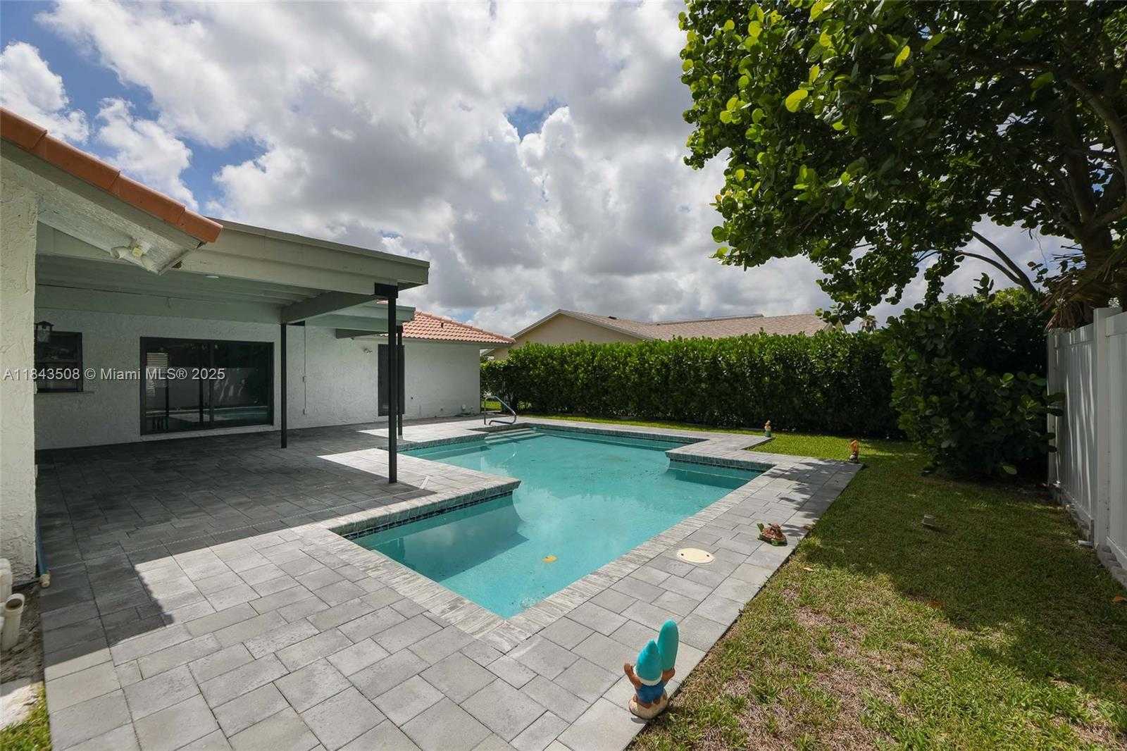 Small Image of 21553 CHIPMUNK LN, Boca Raton Number 9