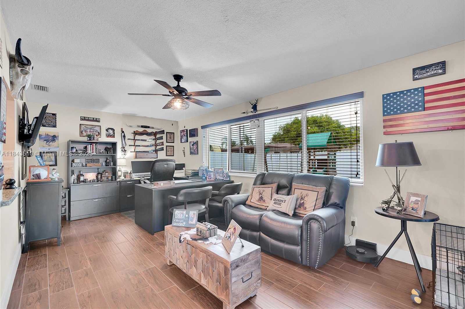 Small Image of 521 NORTH WEST 93RD TER, Pembroke Pines Number 19
