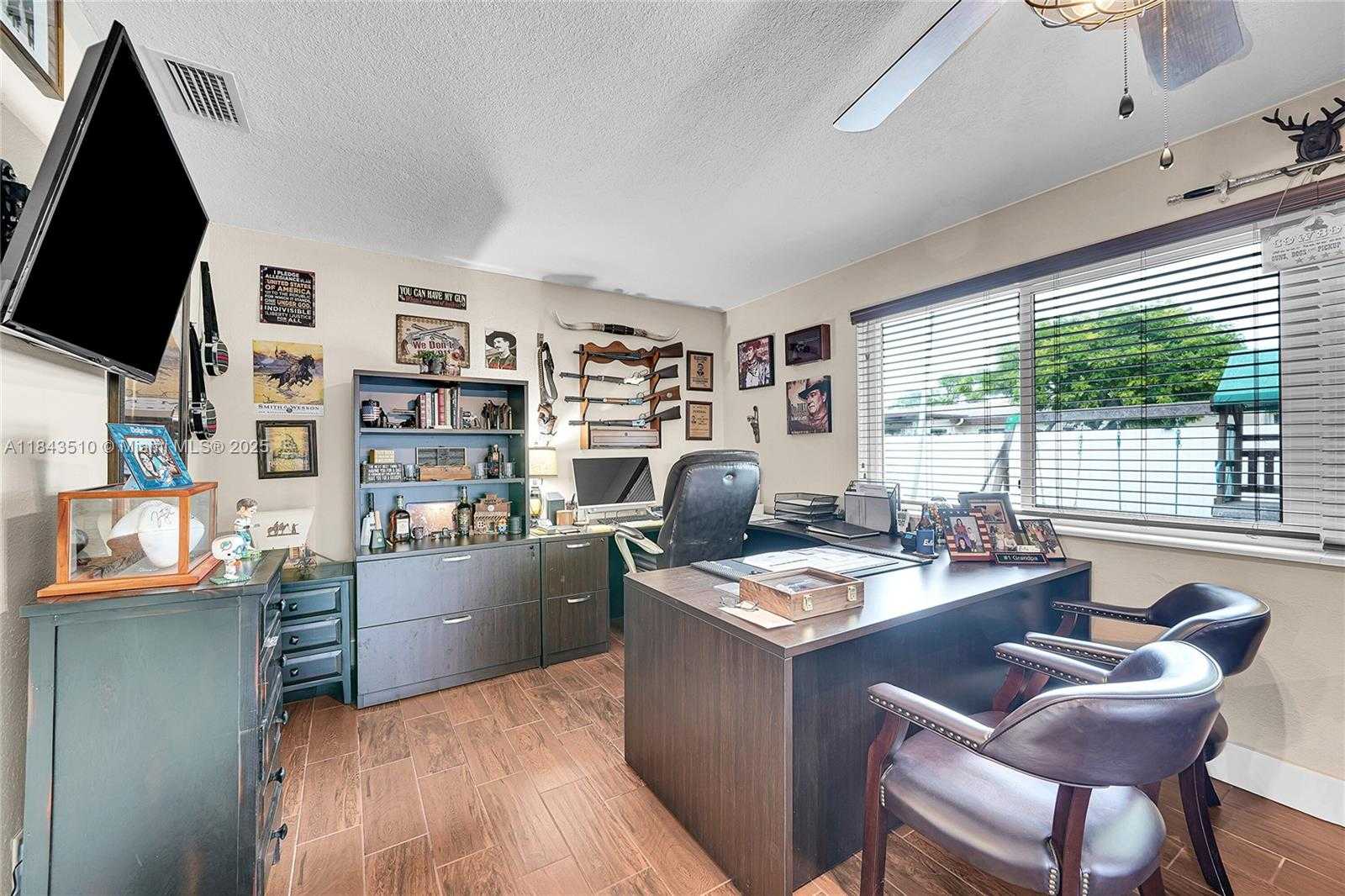 Small Image of 521 NORTH WEST 93RD TER, Pembroke Pines Number 21