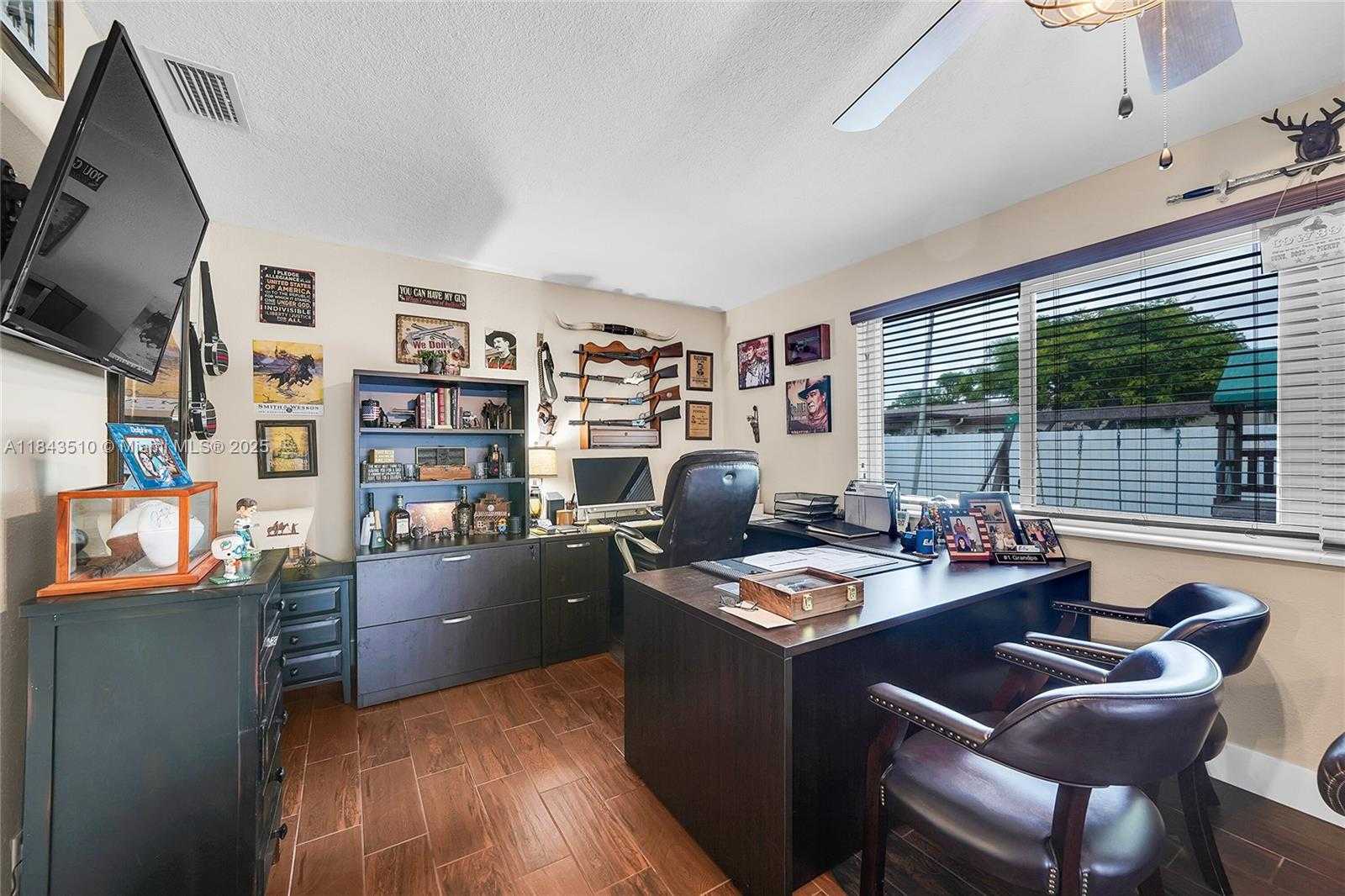 Small Image of 521 NORTH WEST 93RD TER, Pembroke Pines Number 22