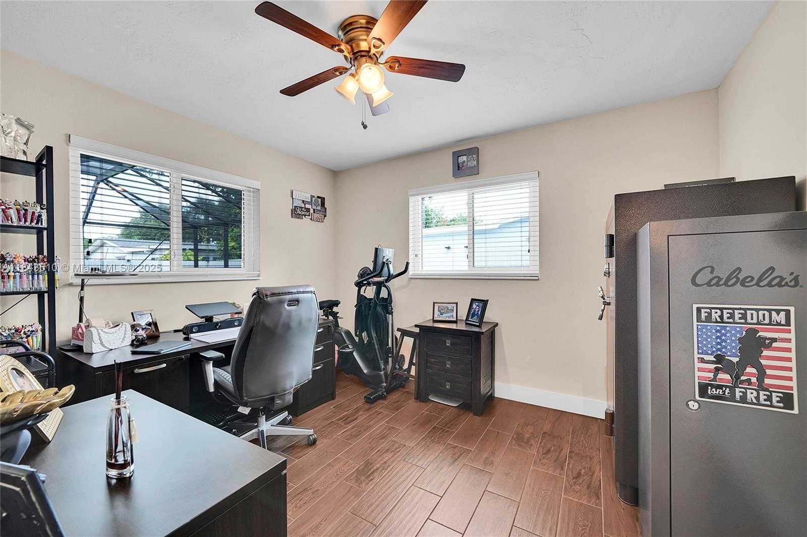 Small Image of 521 NORTH WEST 93RD TER, Pembroke Pines Number 28