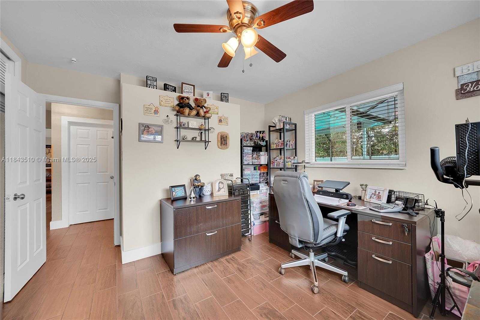 Small Image of 521 NORTH WEST 93RD TER, Pembroke Pines Number 29