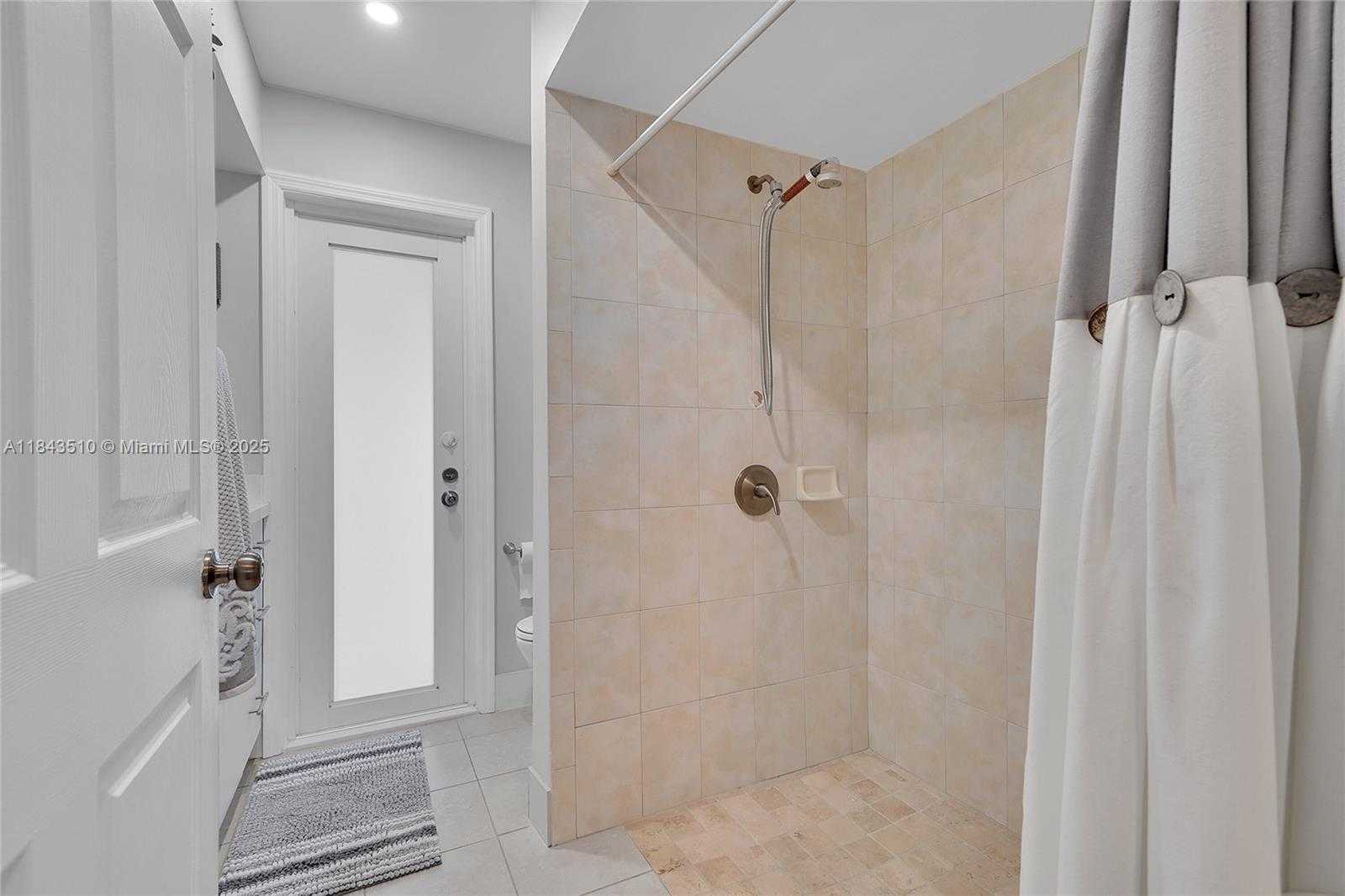 Small Image of 521 NORTH WEST 93RD TER, Pembroke Pines Number 30