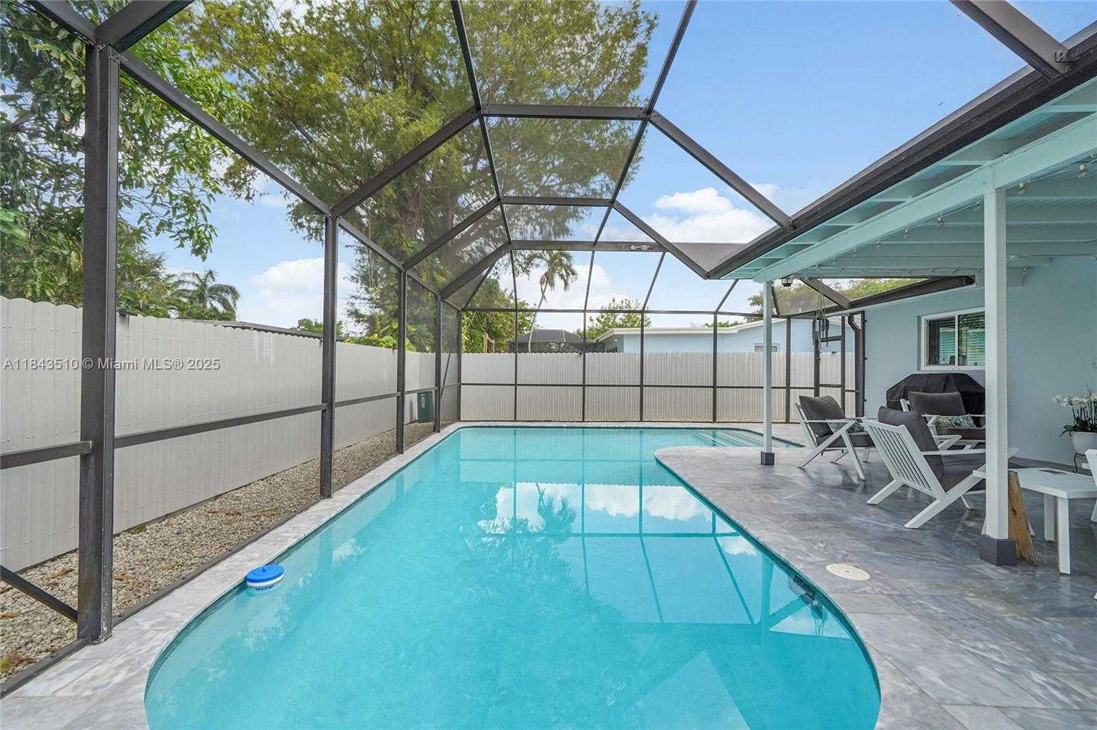 Small Image of 521 NORTH WEST 93RD TER, Pembroke Pines Number 45