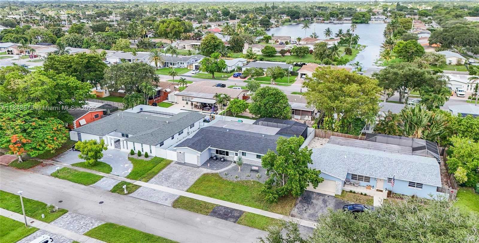 Small Image of 521 NORTH WEST 93RD TER, Pembroke Pines Number 53