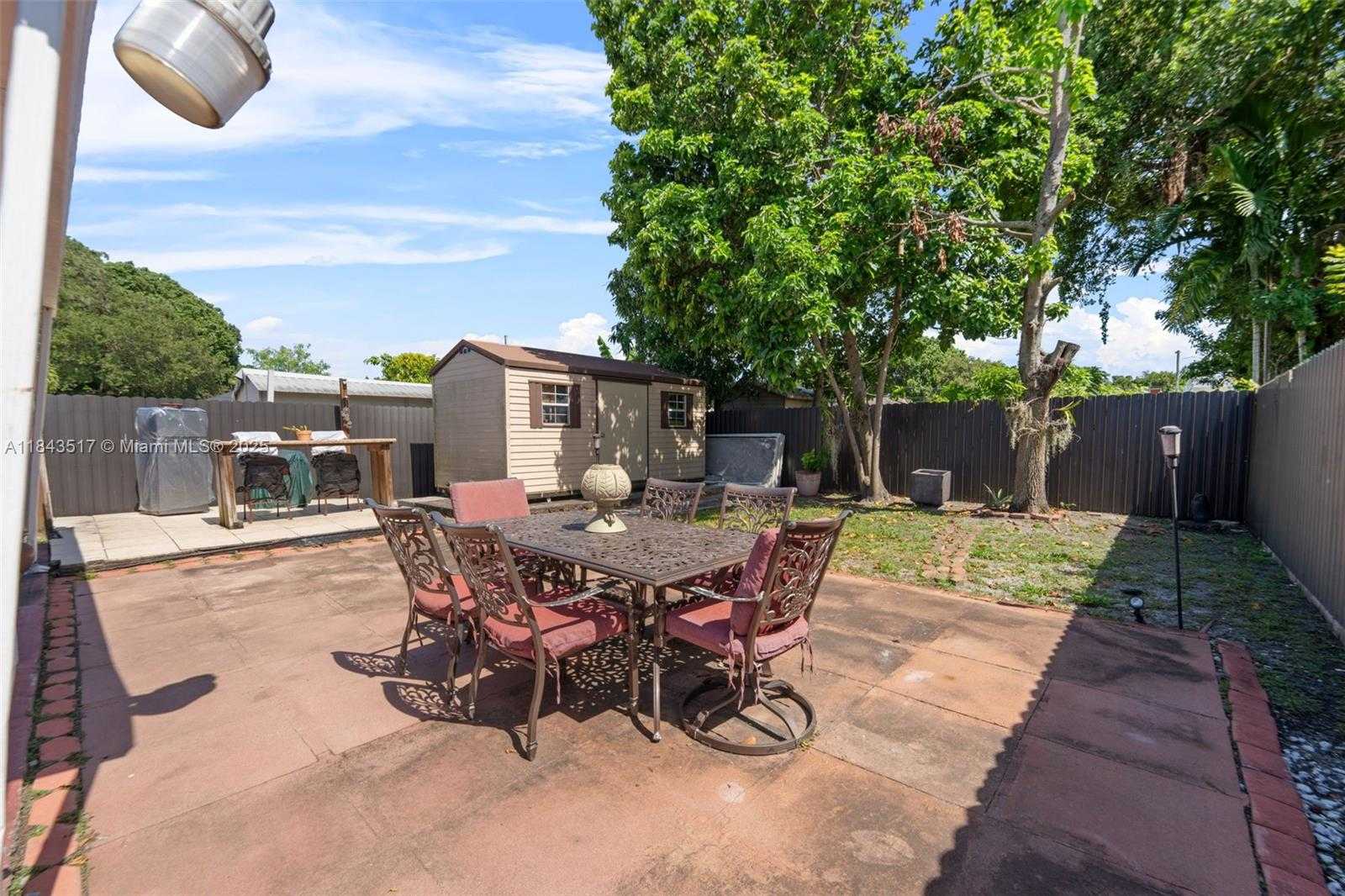 Small Image of 3140 NORTH WEST 59TH ST, Miami Number 35