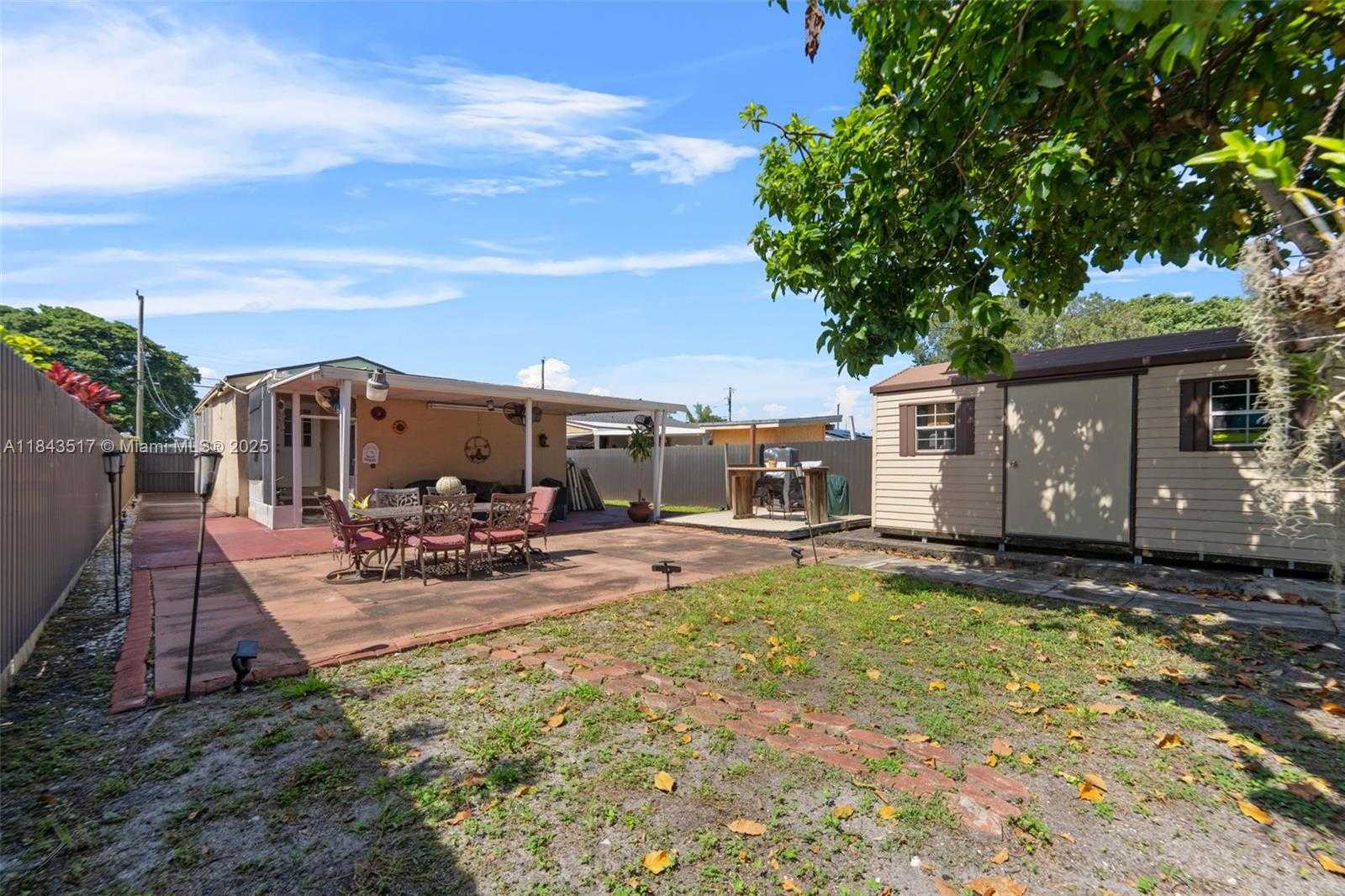 Small Image of 3140 NORTH WEST 59TH ST, Miami Number 37