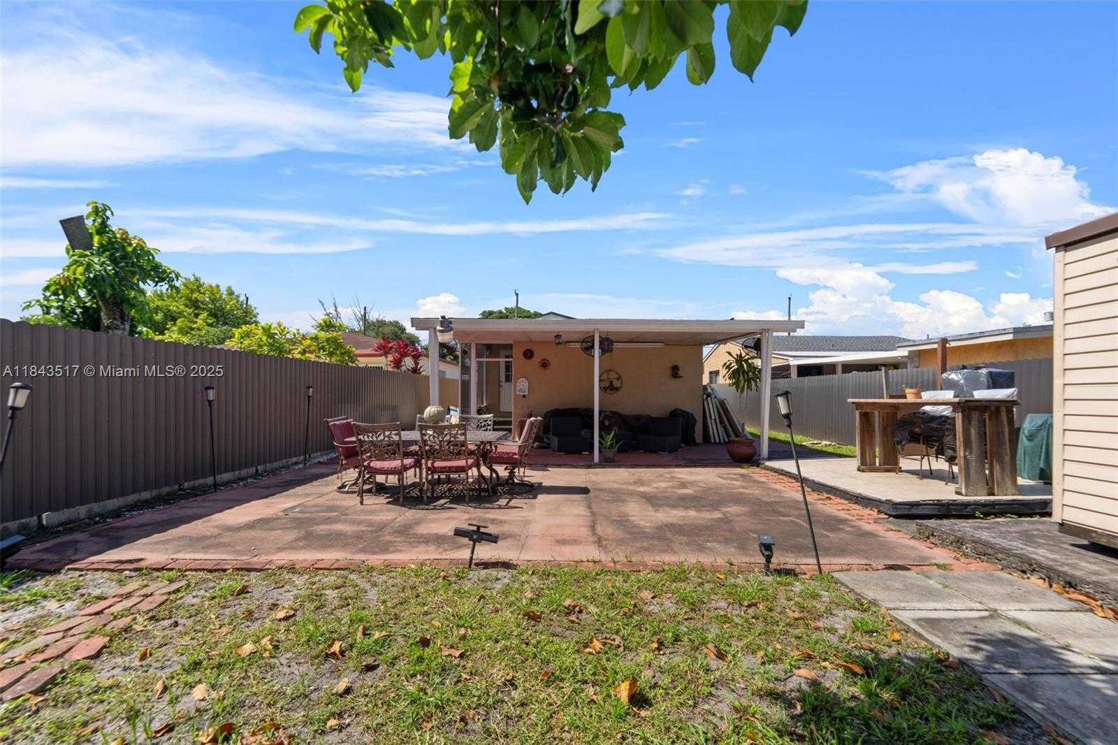 Small Image of 3140 NORTH WEST 59TH ST, Miami Number 38