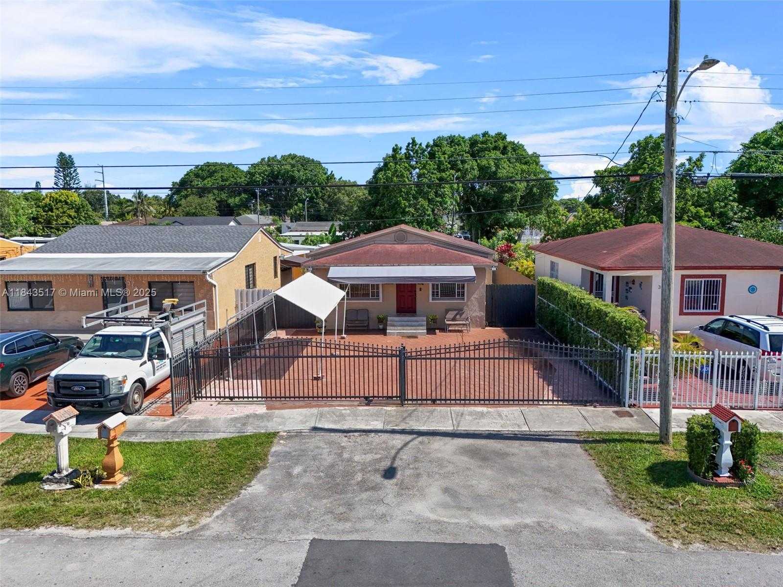 Small Image of 3140 NORTH WEST 59TH ST, Miami Number 45