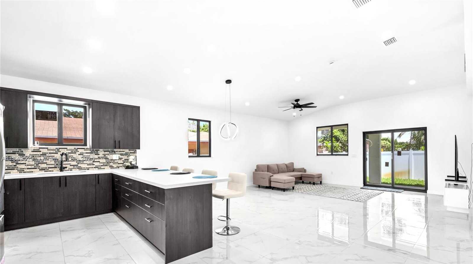 Small Image of 335 NORTH WEST 15TH ST, Pompano Beach Number 11