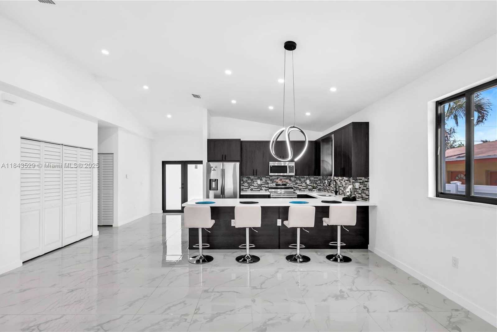 Small Image of 335 NORTH WEST 15TH ST, Pompano Beach Number 13