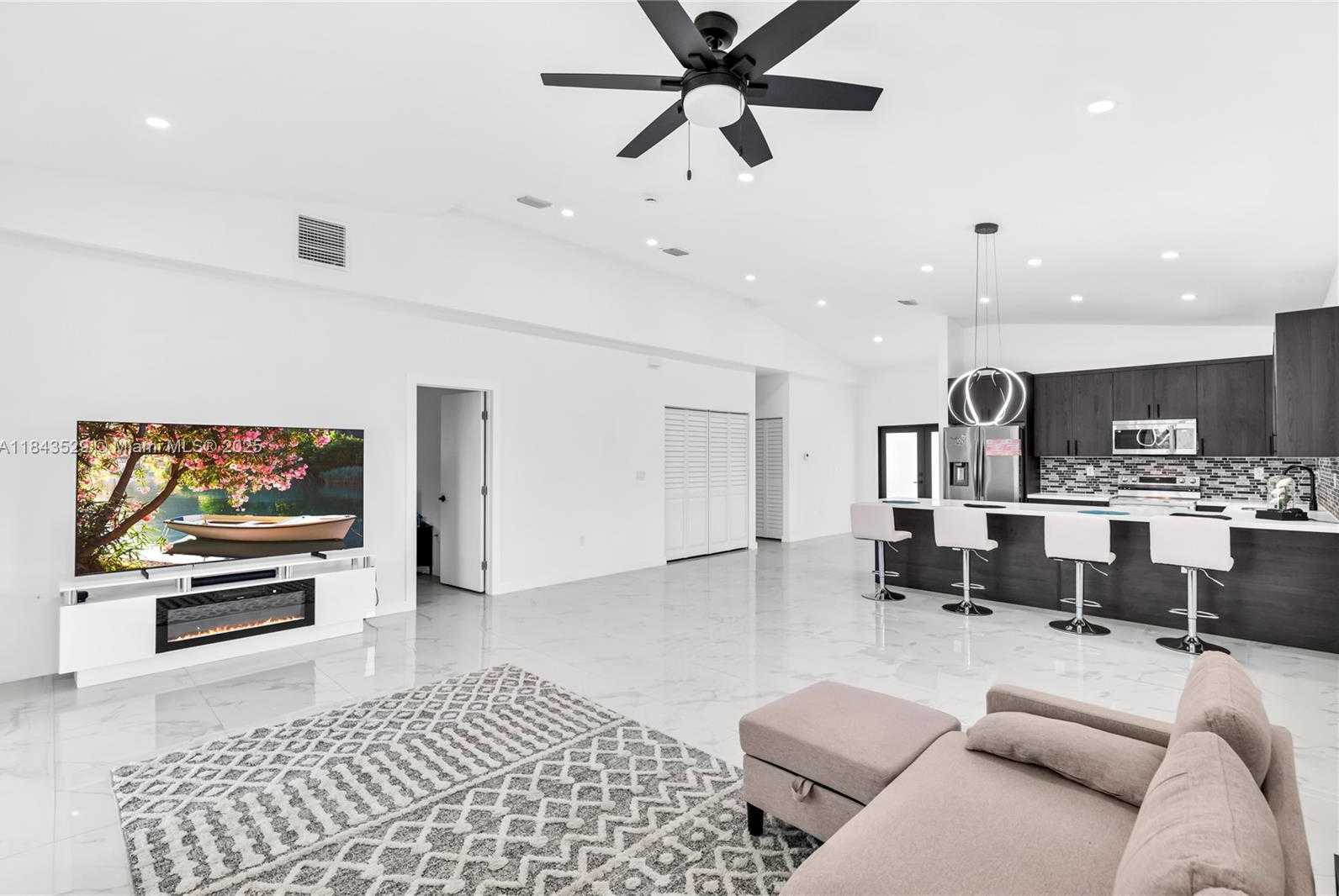 Small Image of 335 NORTH WEST 15TH ST, Pompano Beach Number 14