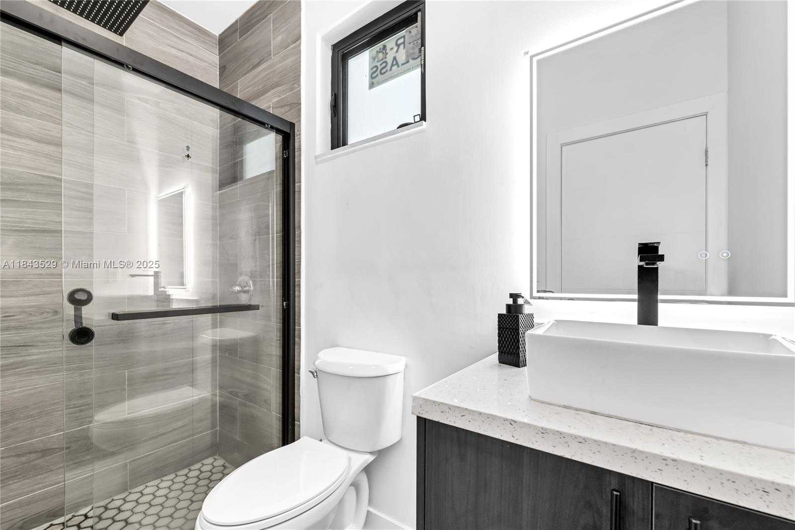 Small Image of 335 NORTH WEST 15TH ST, Pompano Beach Number 19