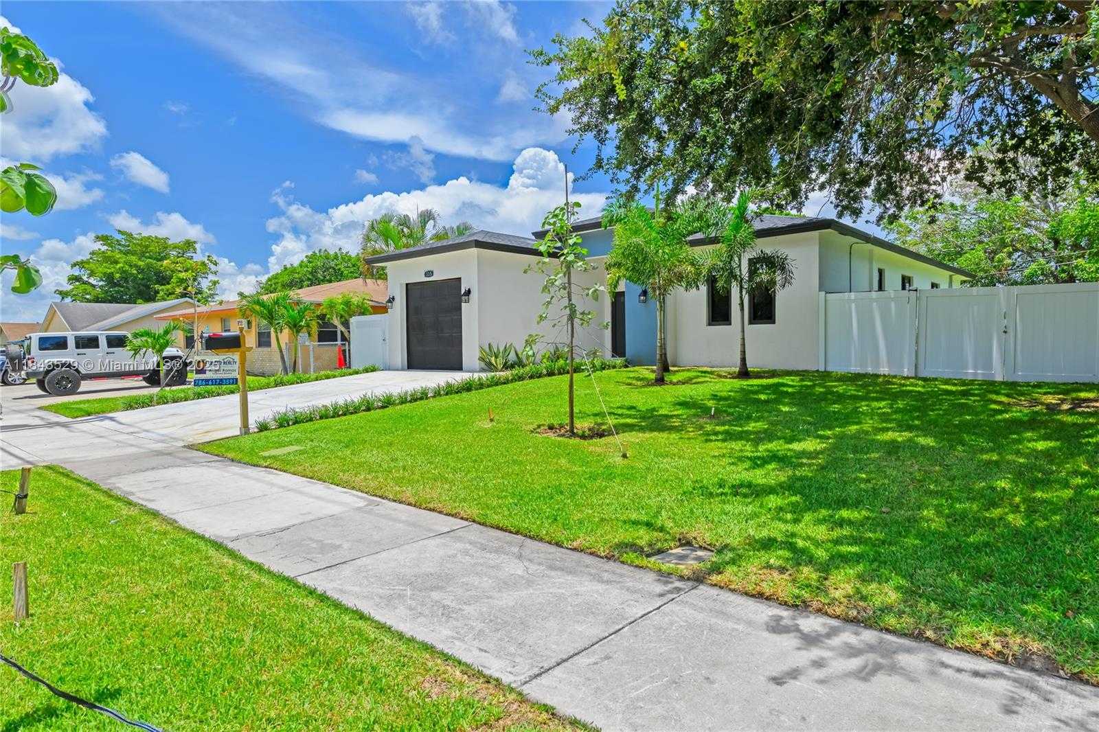 Small Image of 335 NORTH WEST 15TH ST, Pompano Beach Number 2