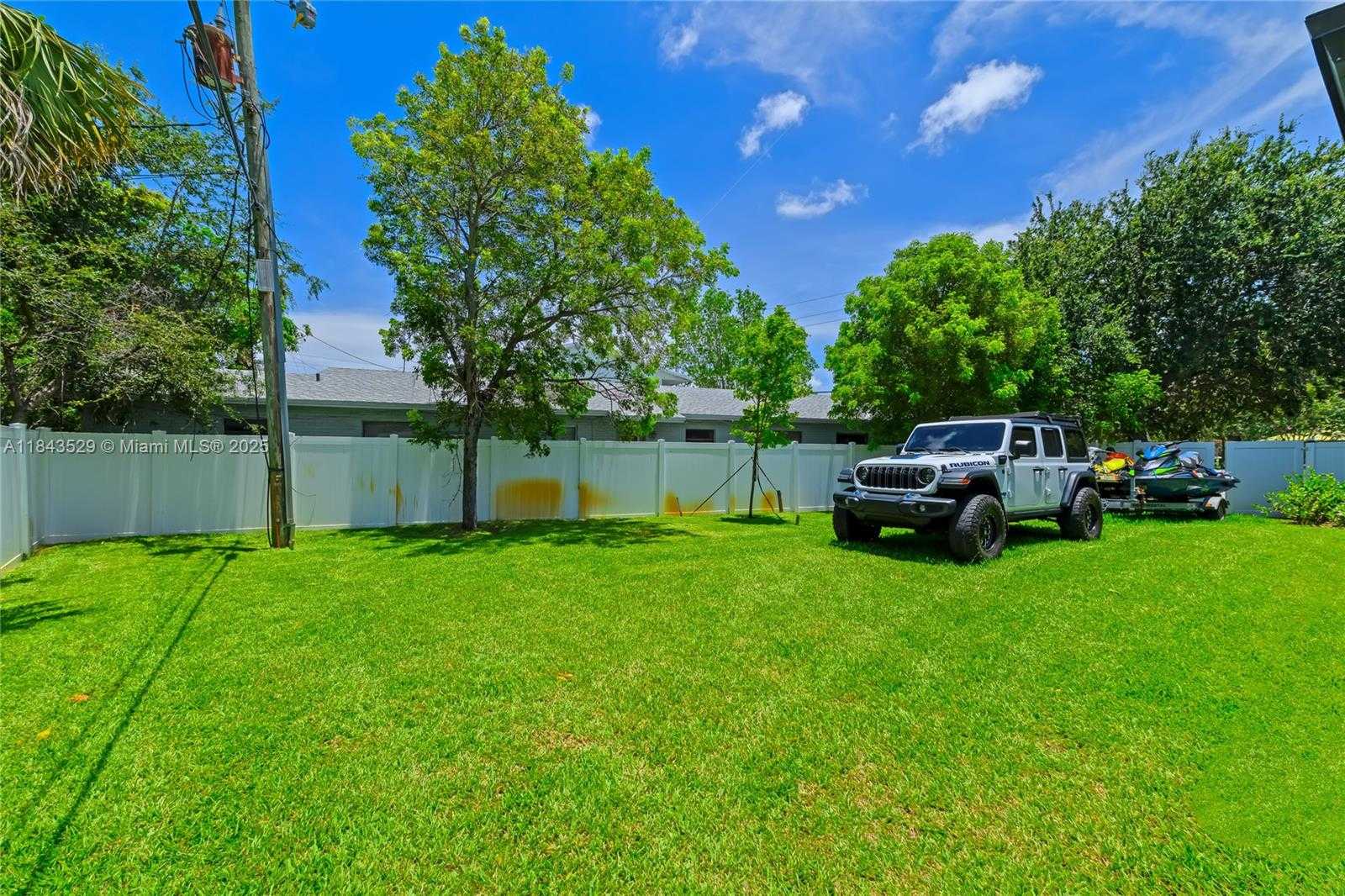 Small Image of 335 NORTH WEST 15TH ST, Pompano Beach Number 31