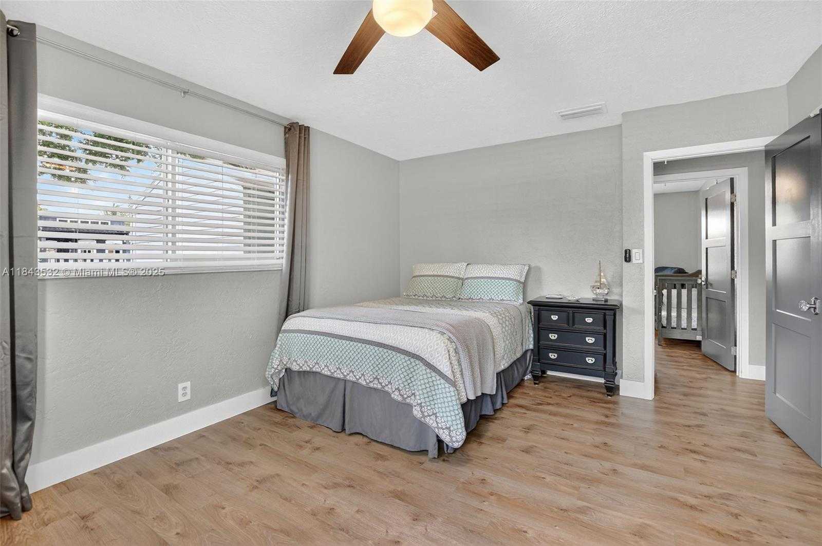 Small Image of 1019 SOUTH EAST 12TH AVE, Deerfield Beach Number 25
