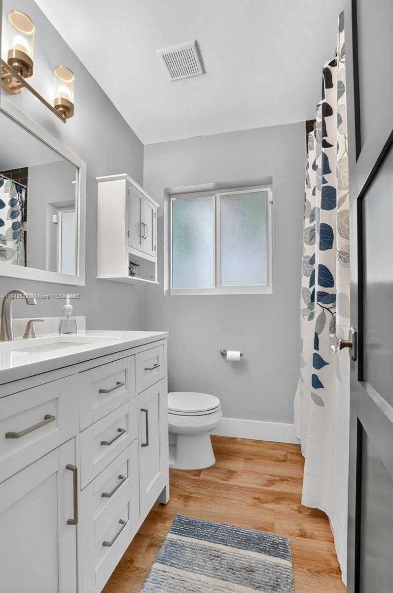 Small Image of 1019 SOUTH EAST 12TH AVE, Deerfield Beach Number 32