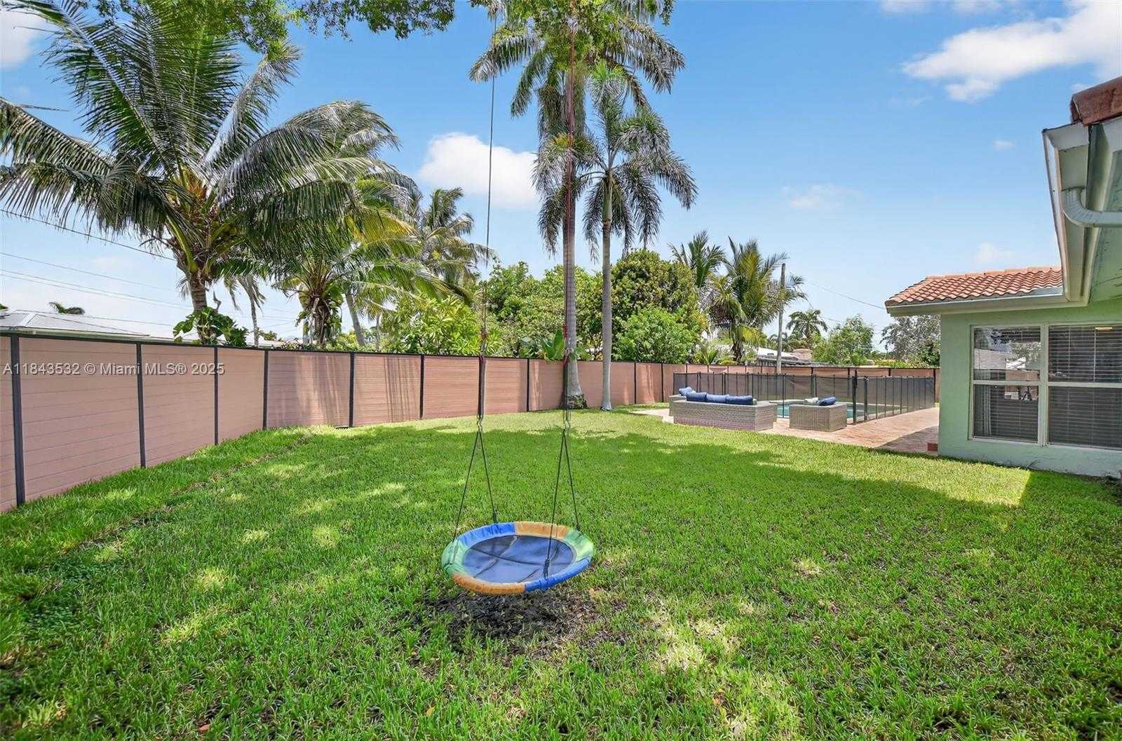 Small Image of 1019 SOUTH EAST 12TH AVE, Deerfield Beach Number 36